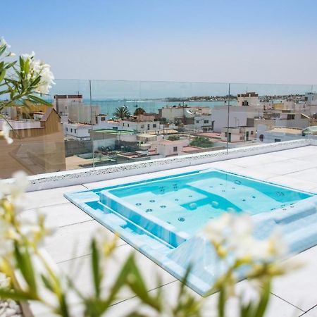 Hotel Vacanzy Urban Boutique Adults Only 코라레호 외부 사진
