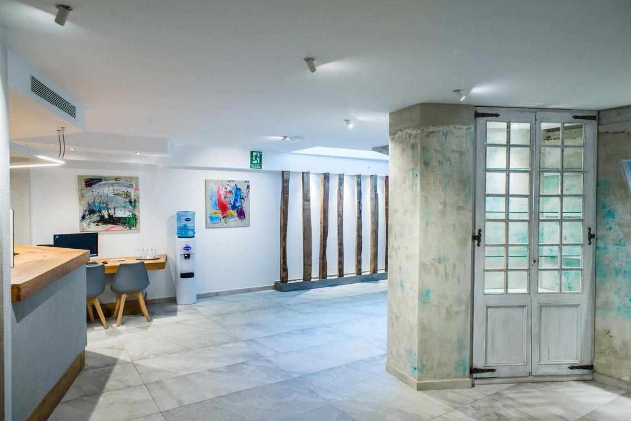 Hotel Vacanzy Urban Boutique Adults Only 코라레호 외부 사진